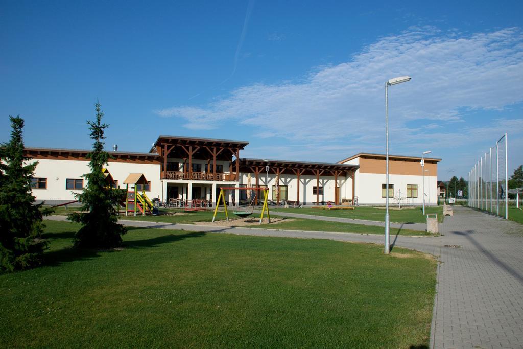Hotel Sportovní areál Horní Počaply Exterior foto